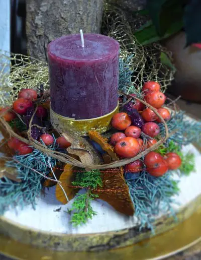 Kerzengesteck mit Birkenholz